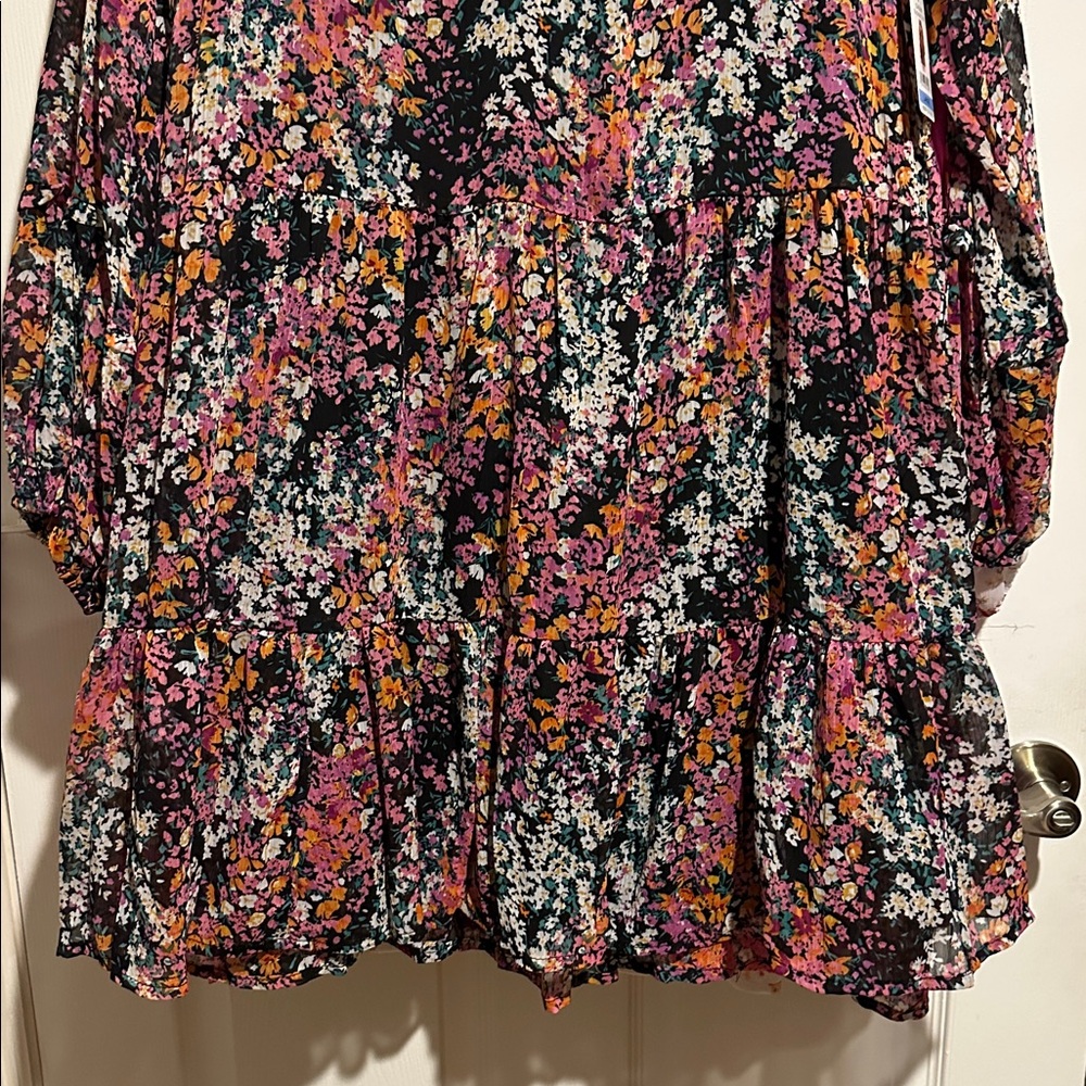 Vince Camuto Black Floral Dress Women's
LARGE Lightweight Fashion Dress - Picture 9 of 10